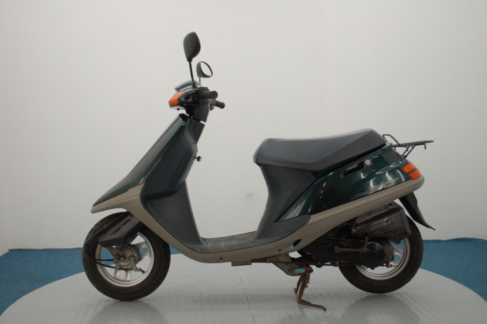 Скутер Honda Tact af 24