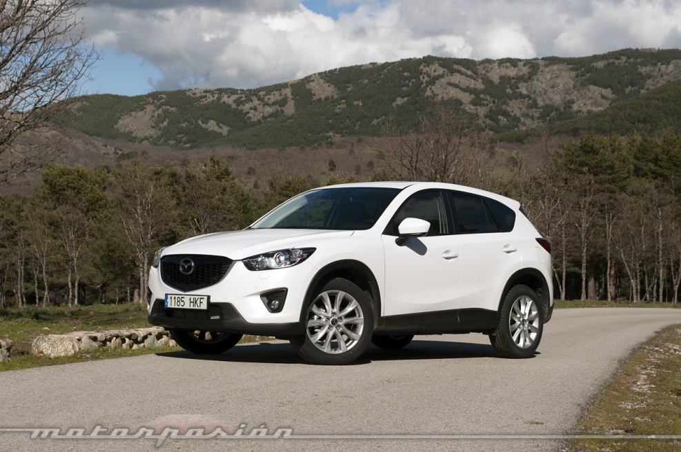 Mazda CX 5 белая