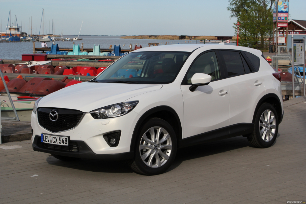 Mazda CX-6 белая