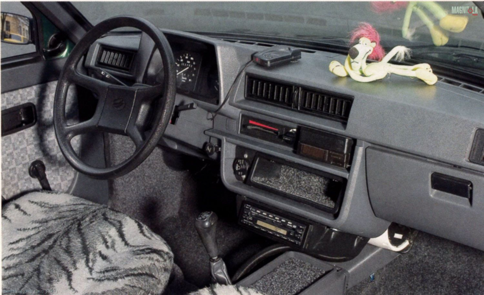 Таврия 1995 салон