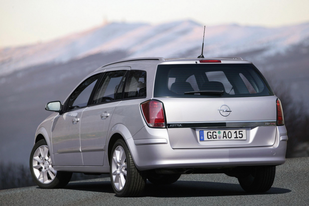 Opel Astra Caravan универсал
