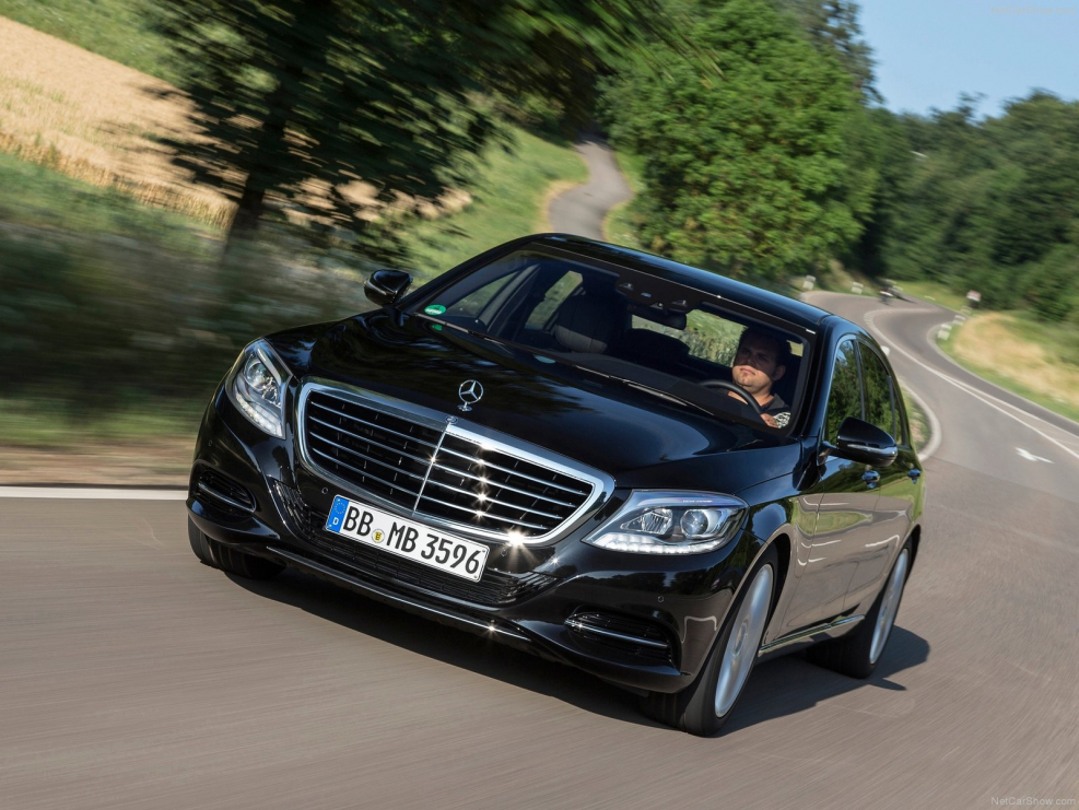 Мерседес Бенц s500