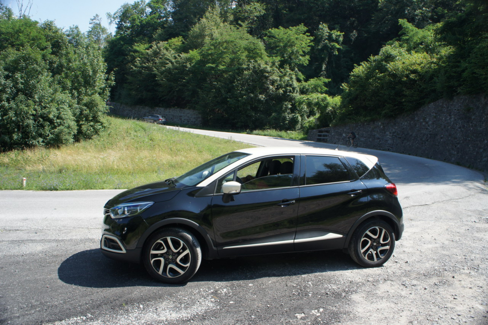 Renault Kaptur белый с черной крышей