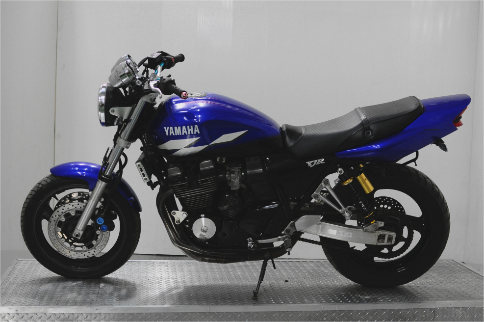Мотоцикл Ямаха XJR 400