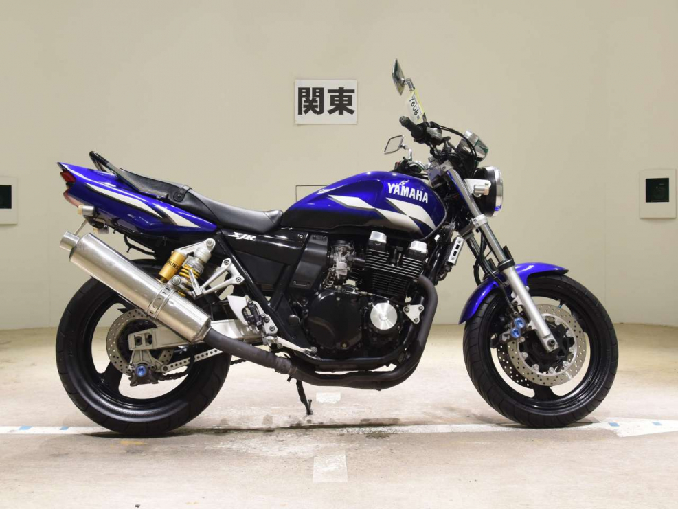 Yamaha XJR 400