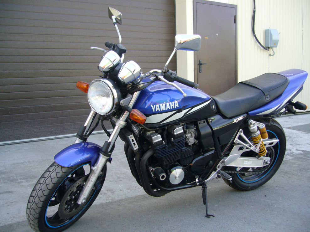 Yamaha XJR 400 r2