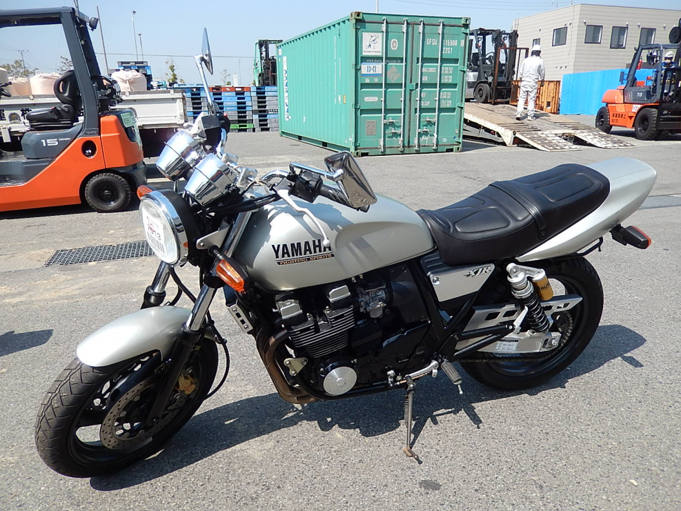 Yamaha XJR 400 2006