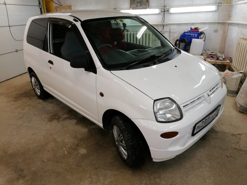 Mitsubishi Minica 2003 год