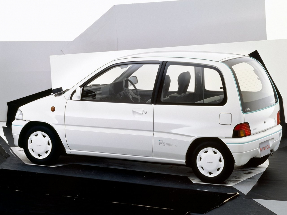 Mitsubishi Minica 1989
