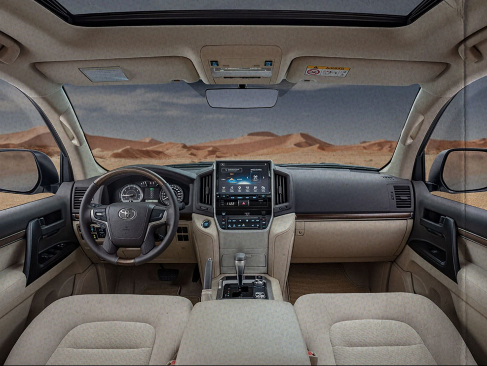 Toyota Land Cruiser 300 салон