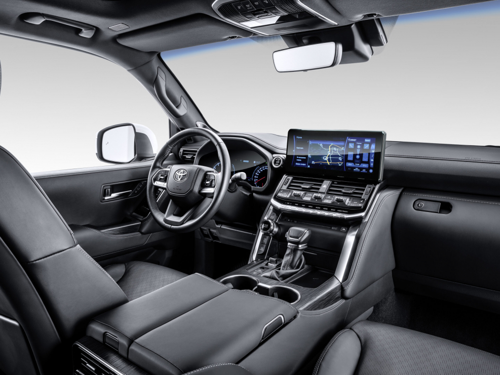 Новый Toyota Land Cruiser 300