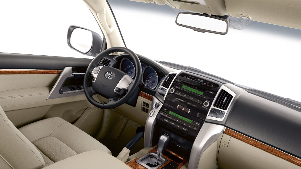 Toyota Land Cruiser 2019 Interior