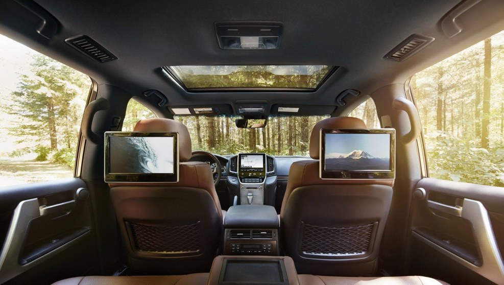 Toyota Land Cruiser 2021 салон