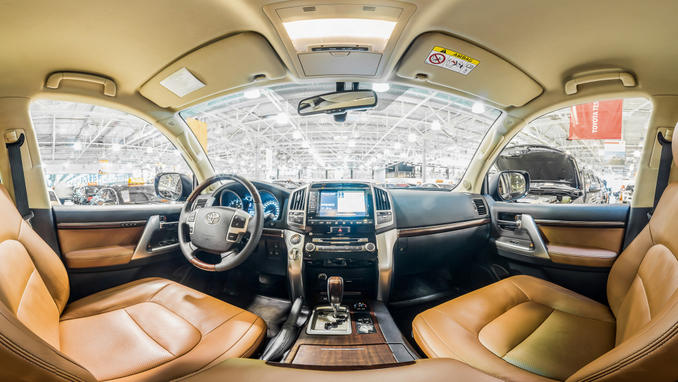 Toyota Land Cruiser 200 Interior 360