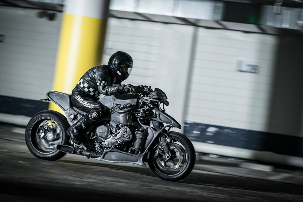 Кастом мотоцикла BMW k1300r