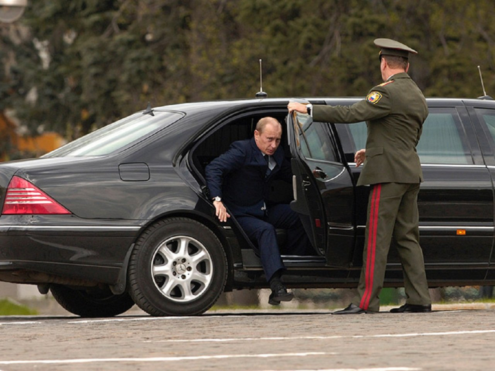 Машины s600 телохранителей