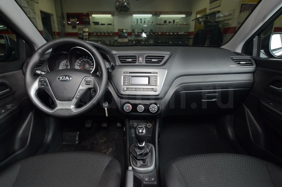 Kia Rio Luxe 1.6 2013