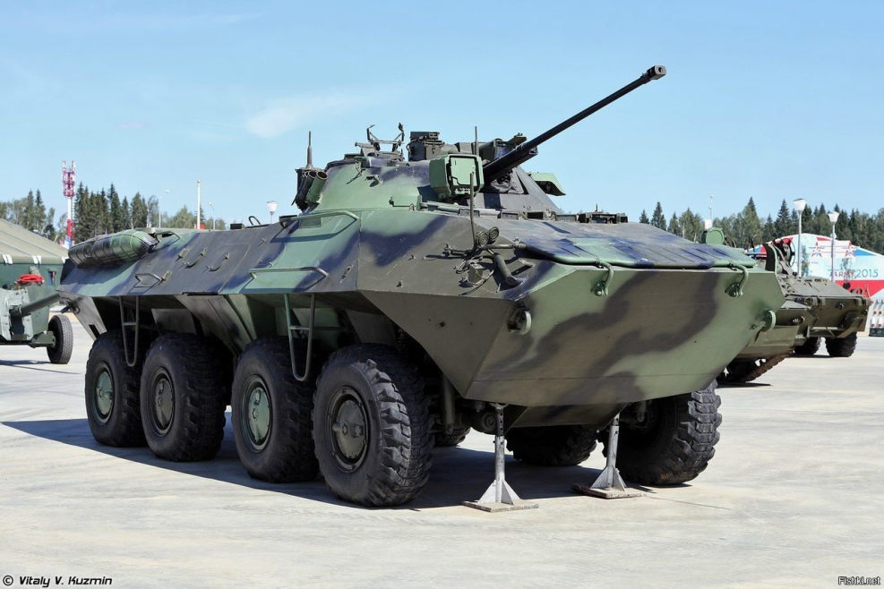 Машина БТР 80