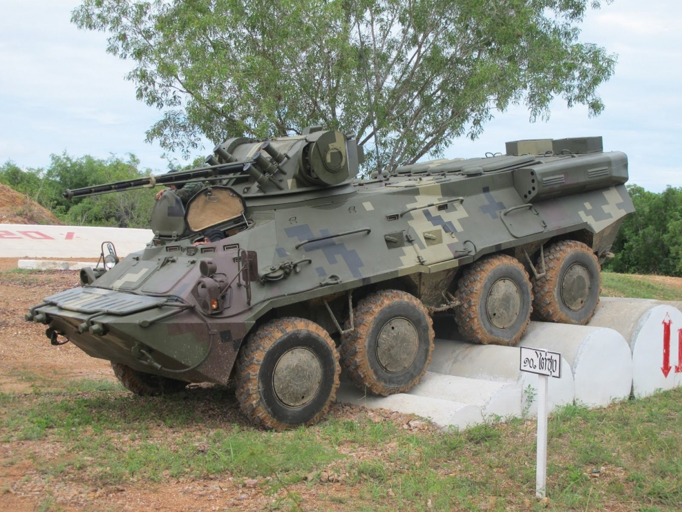 БТР 80 С пушкой