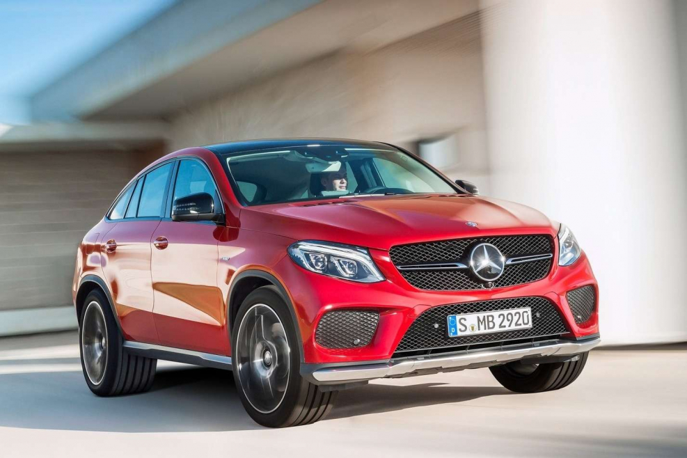 Mercedes GLA внедорожник
