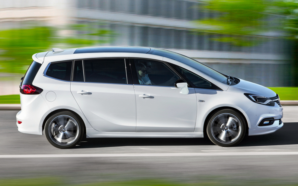 Opel Zafira Tourer 2011