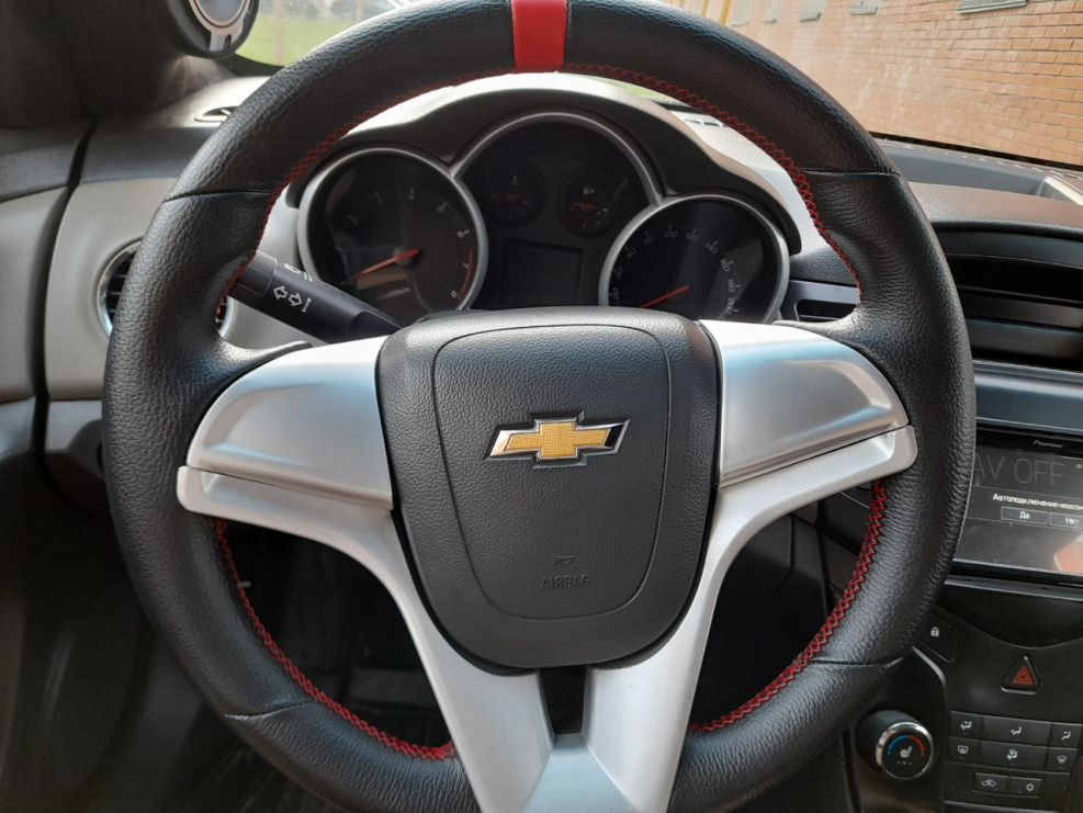 Руль Chevrolet Cruze 2011