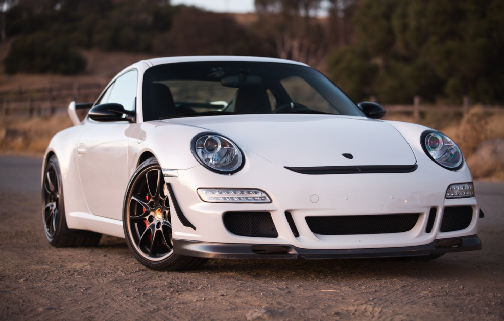 Porsche 911 белый