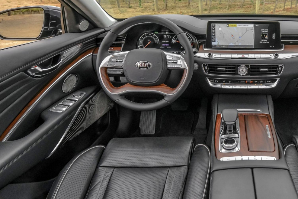 Kia k900 2019