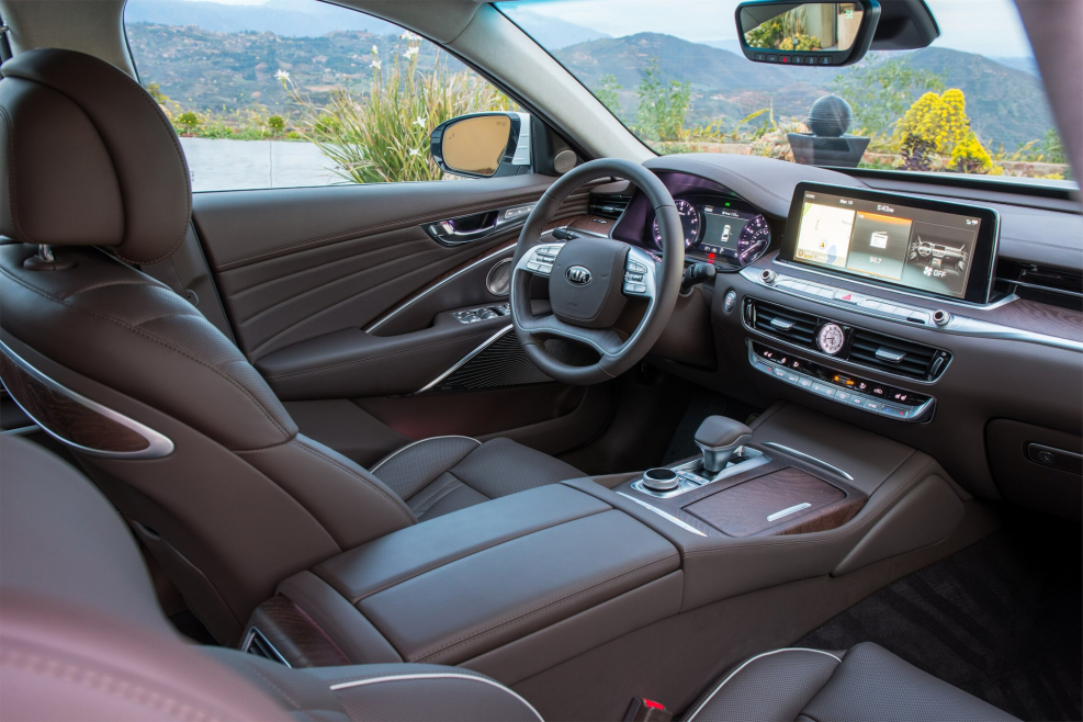 Kia k900 Interior
