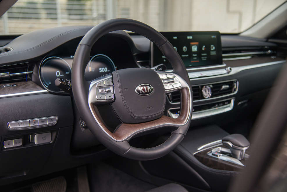 Kia 9000