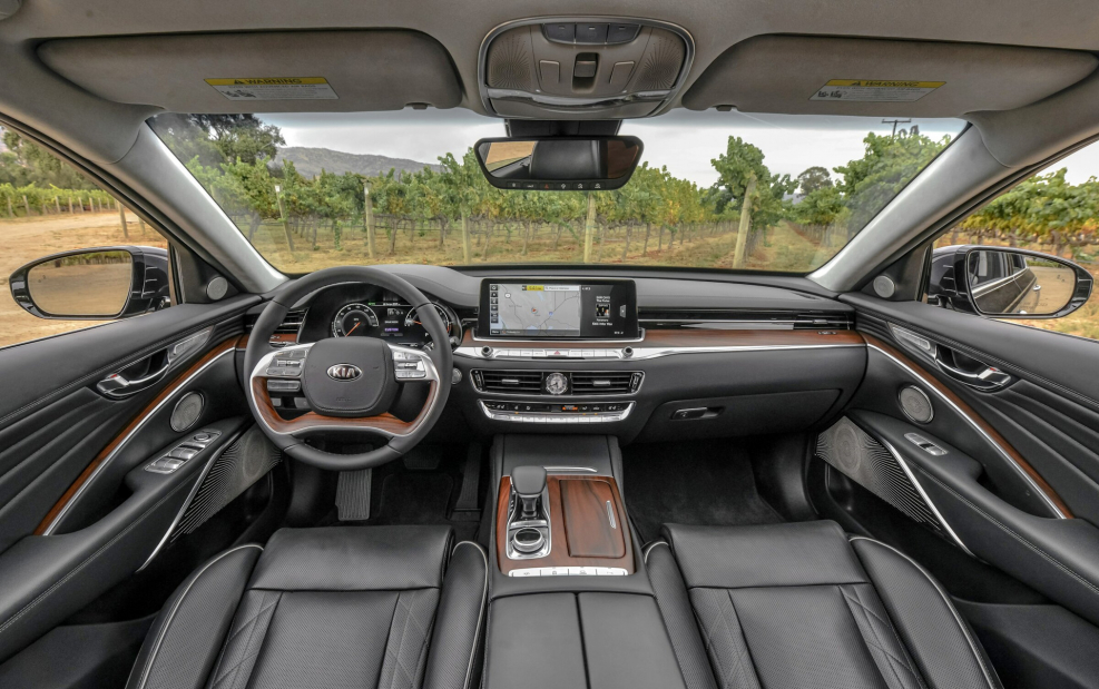 Kia k900 Interior
