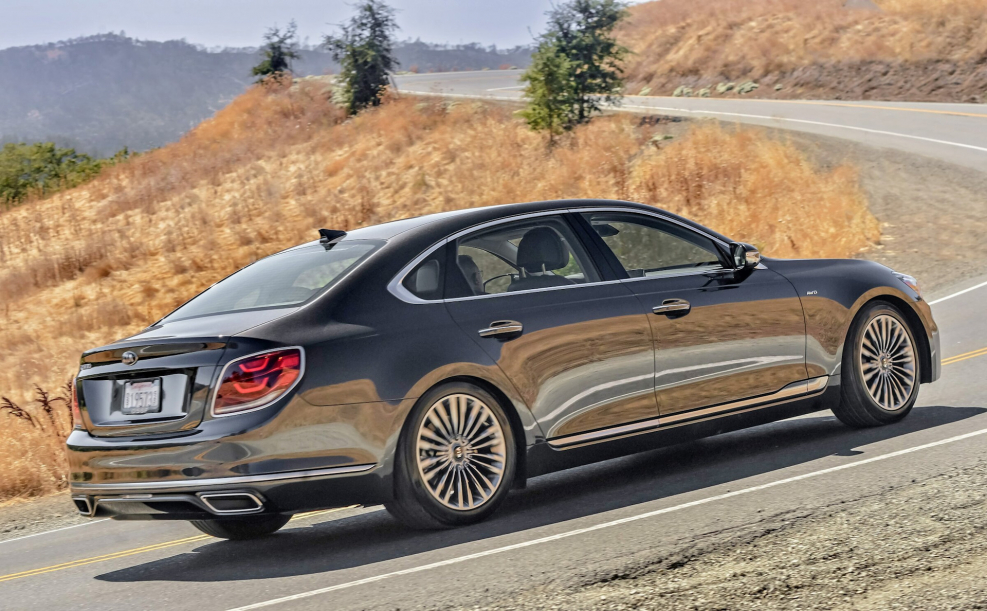 Kia k900 2020