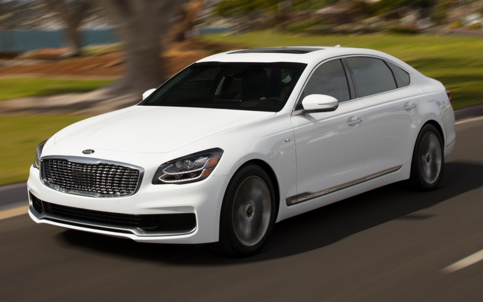 Kia k900 2021