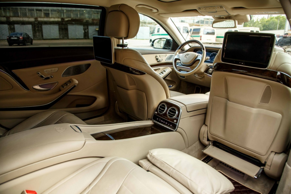 Mercedes GLS Maybach салон