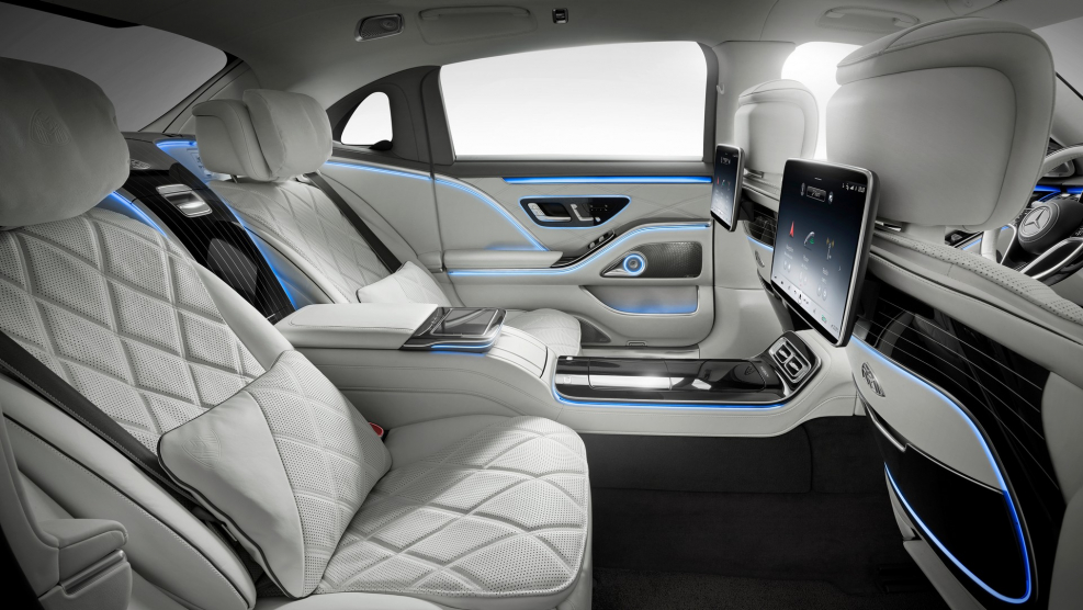 Mercedes Benz GLS 400 2020 интерьер