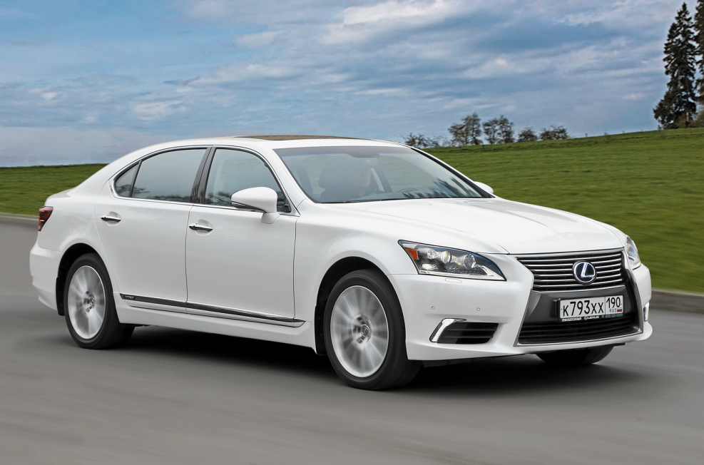 Lexus LS 600h Khann