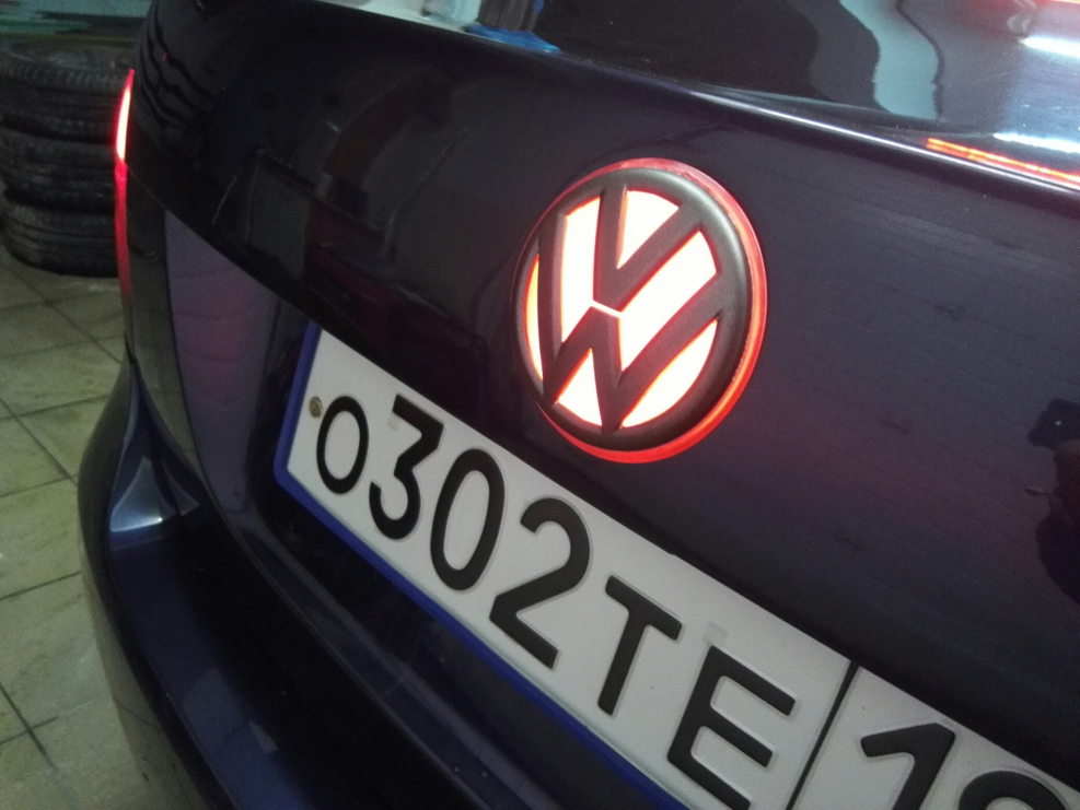 Volkswagen Polo 2012 логотип