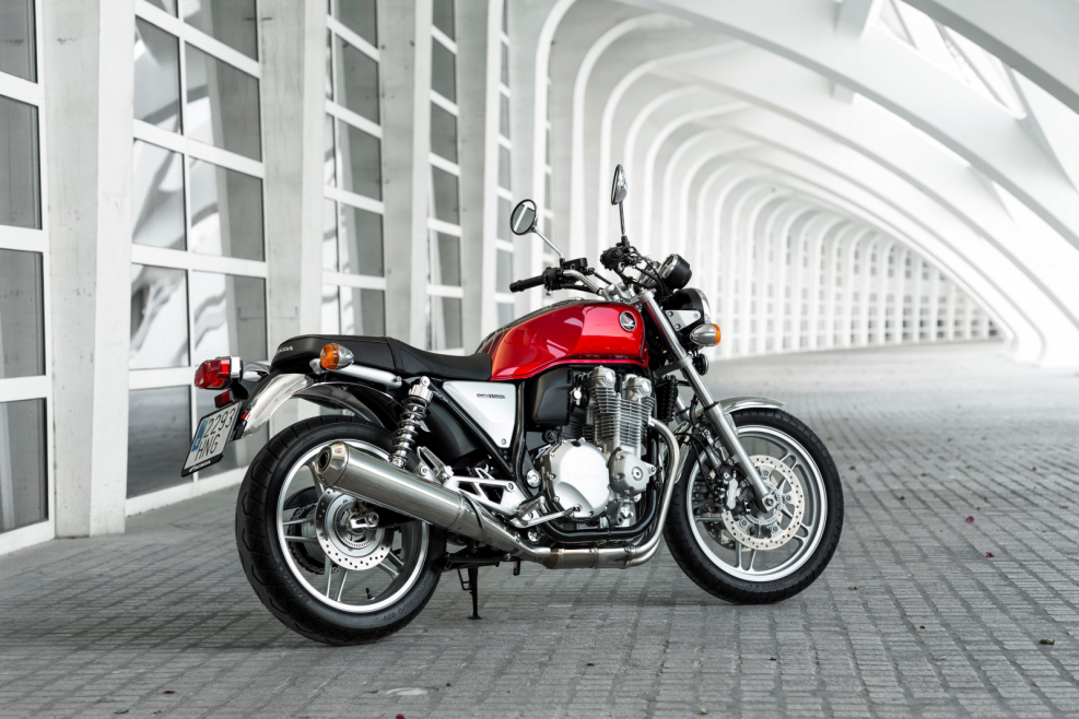 Мотоцикл Хонда CB 1100