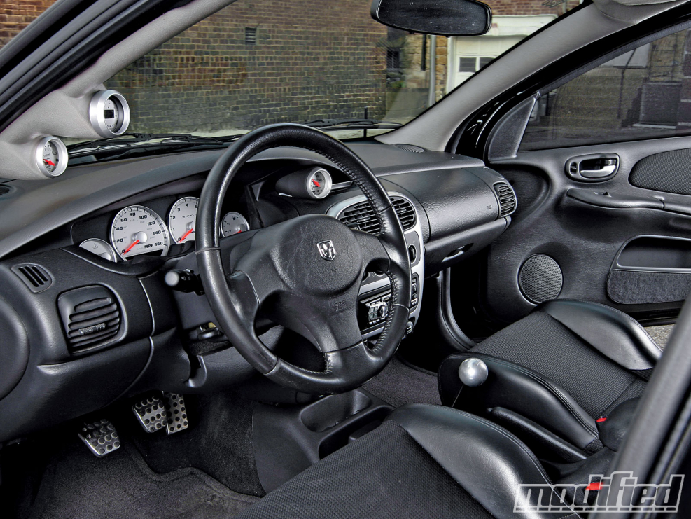 Dodge Neon 2002 салон