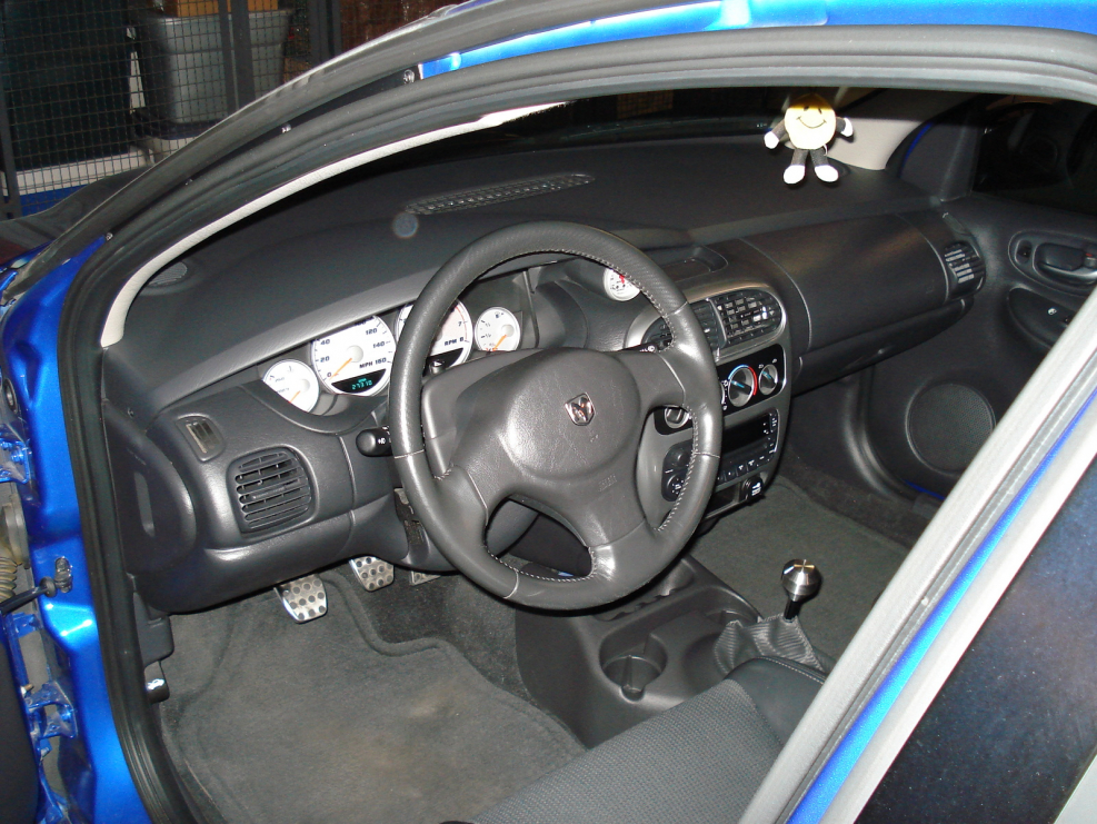 Dodge Neon 1 салон