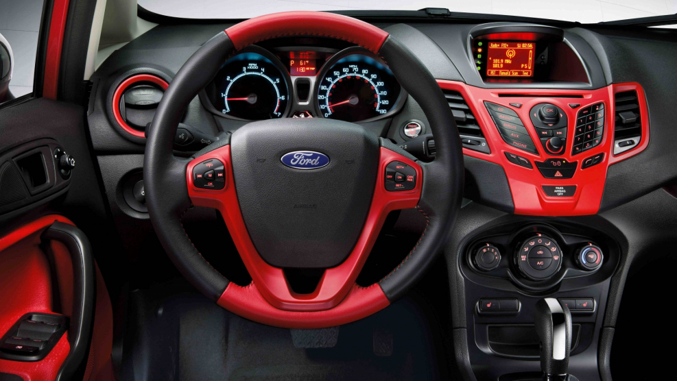 Ford Fiesta mk6 салон