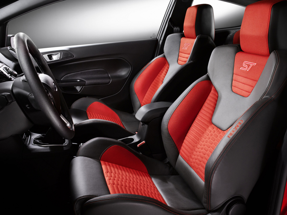 Ford Fiesta St 2008 салон