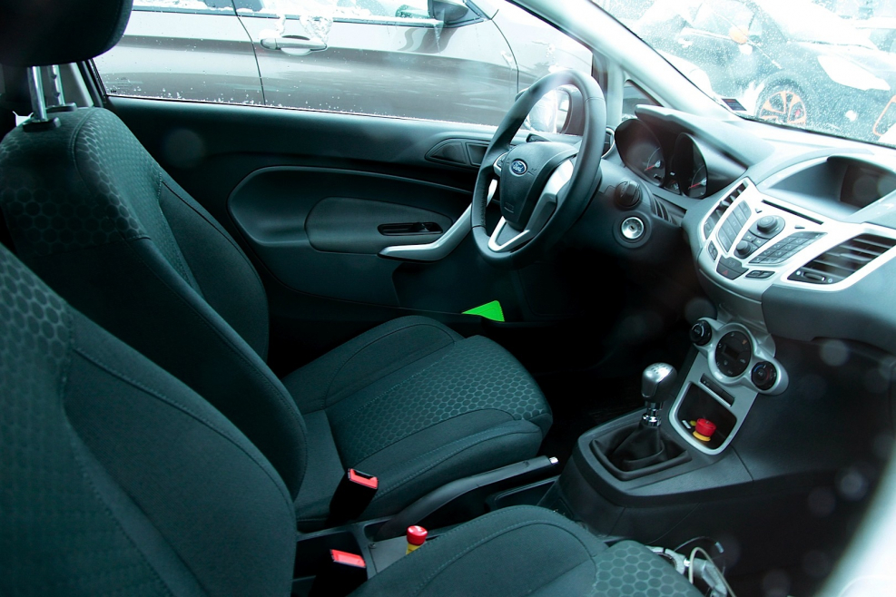 Ford Fiesta St 2008 салон