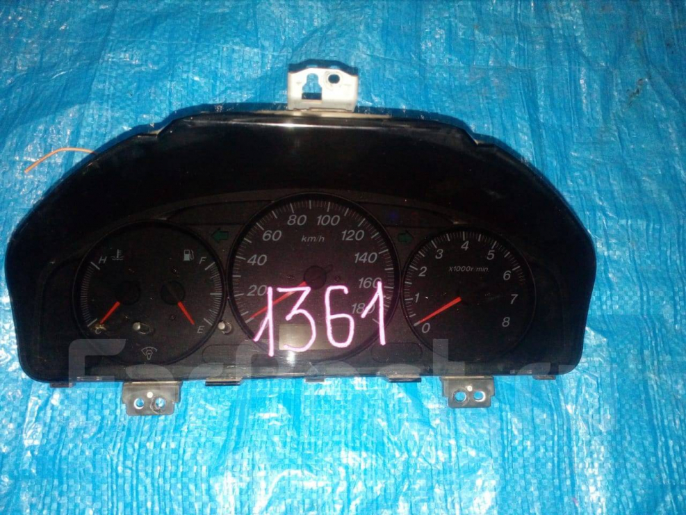 Приборная панель Мазда 626