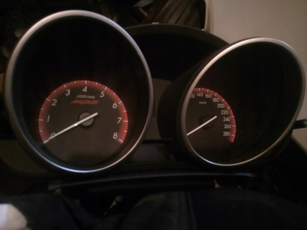 Спидометр Mazda MPV