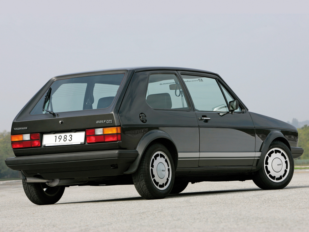 Фольксваген Golf GTI 1