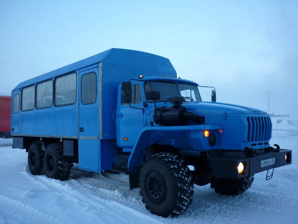 Урал вахтовка вездеход
