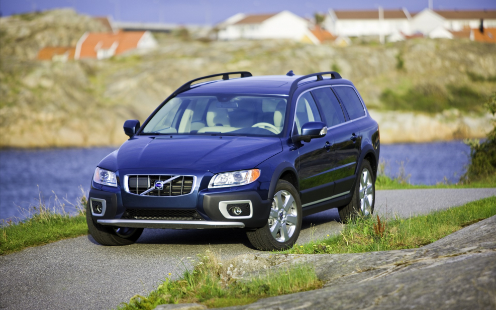 Volvo xc70 II