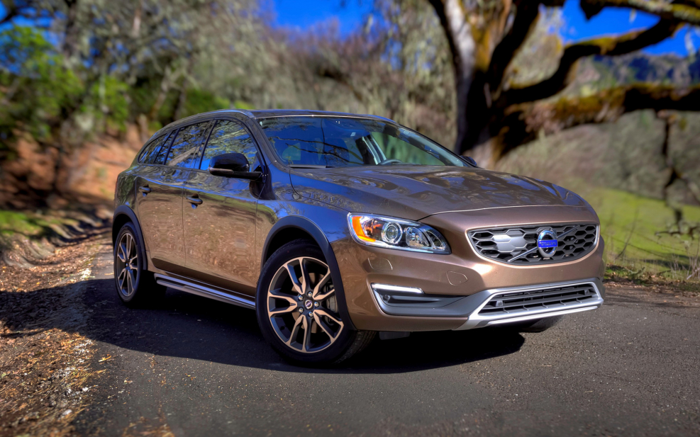 Volvo v60 Cross Country