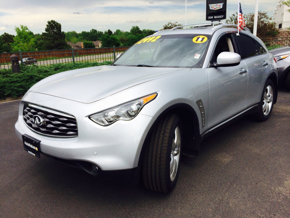 Infiniti FX 2011